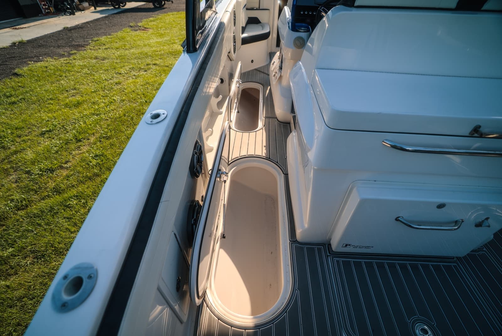 2019 Concept 44 Cuddy Cabin