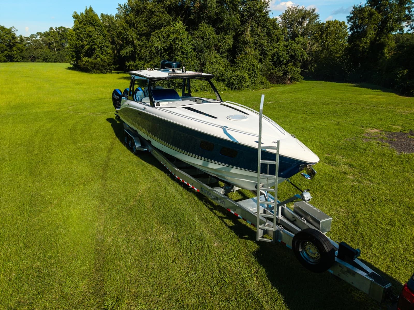 2019 Concept 44 Cuddy Cabin