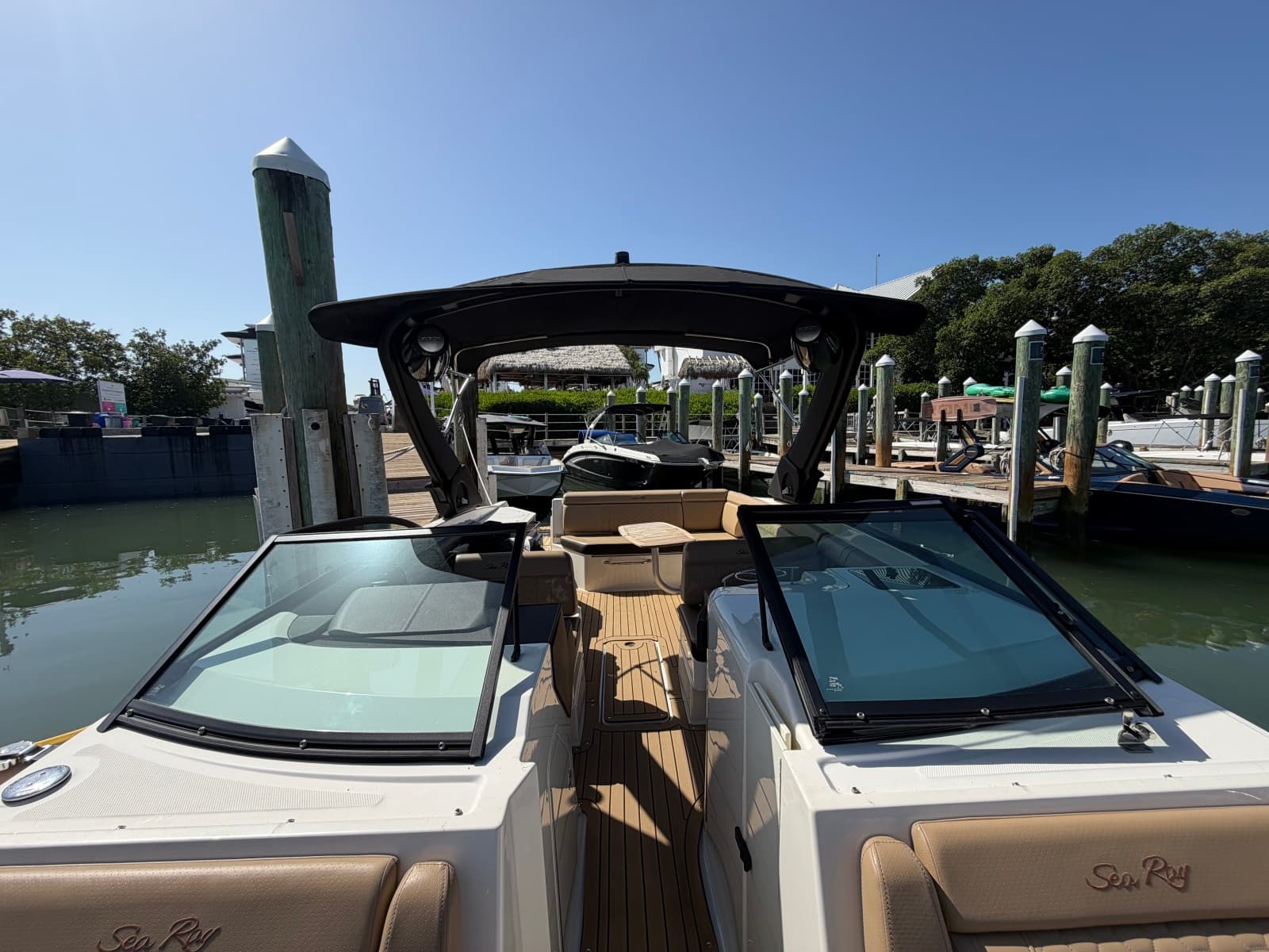 2021 Sea Ray 290 SDX