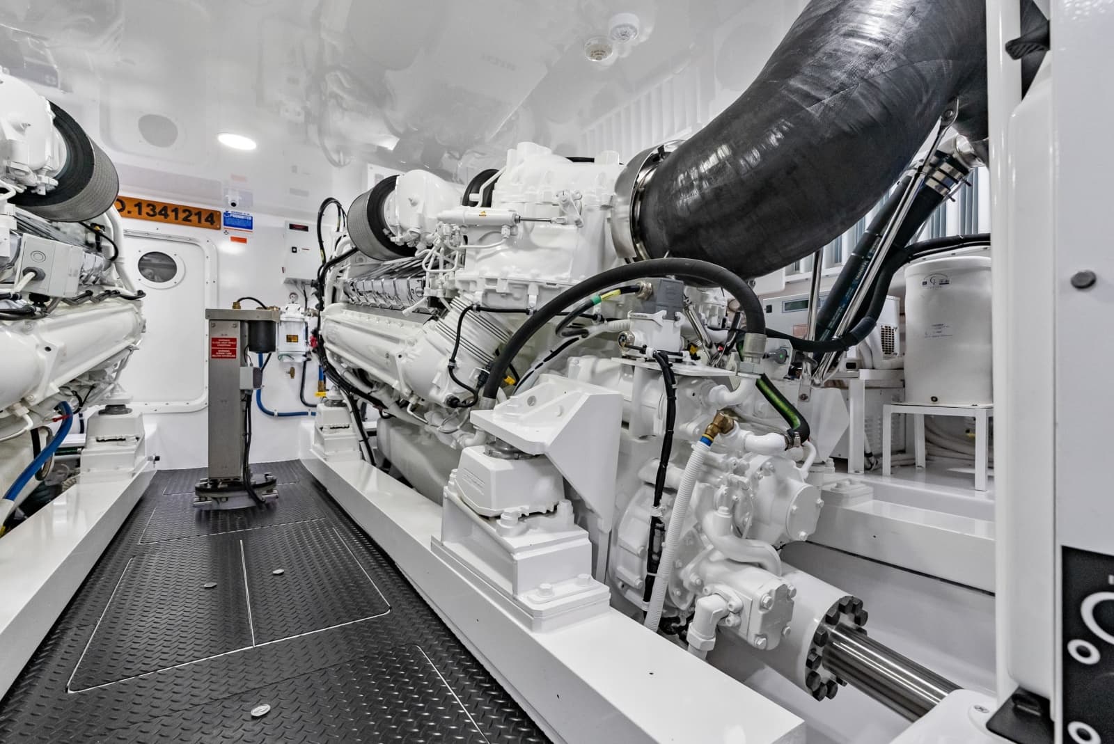 2024 Viking 72 Convertible
