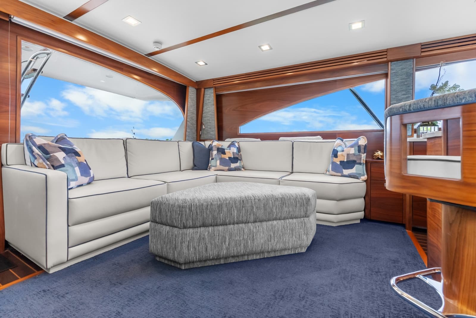 2024 Viking 72 Convertible