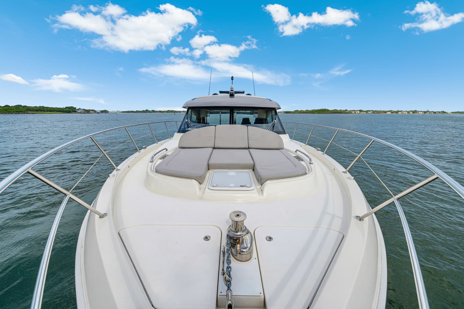 2023 Riviera 4600 Sport Yacht