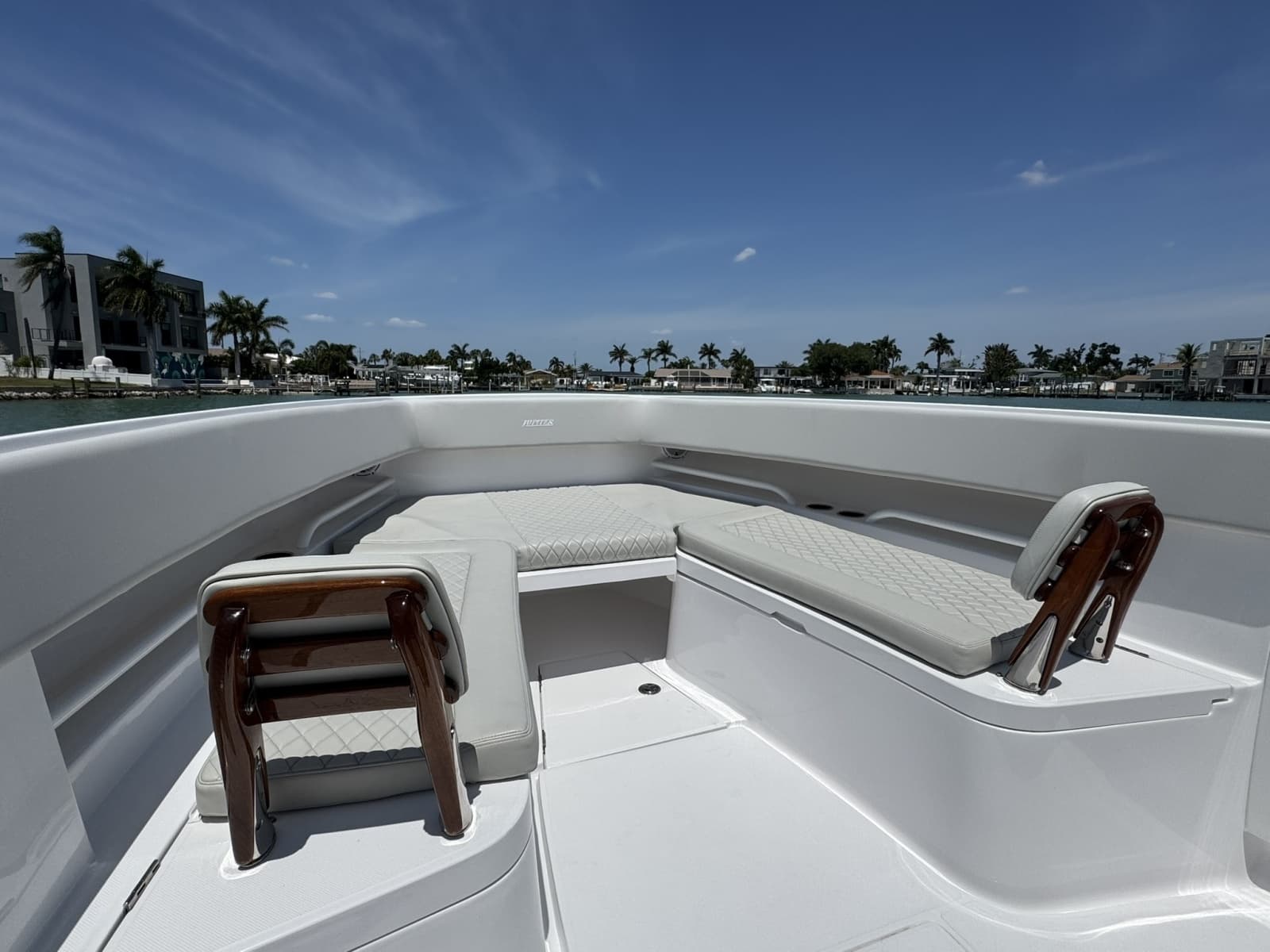 2024 Jupiter 38 HFS