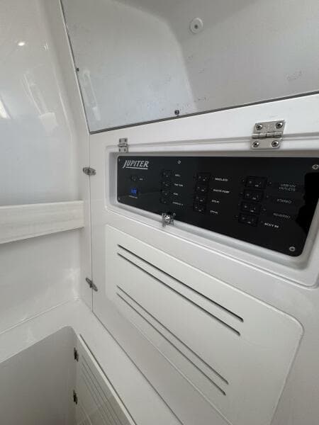 2024 Jupiter 38 HFS