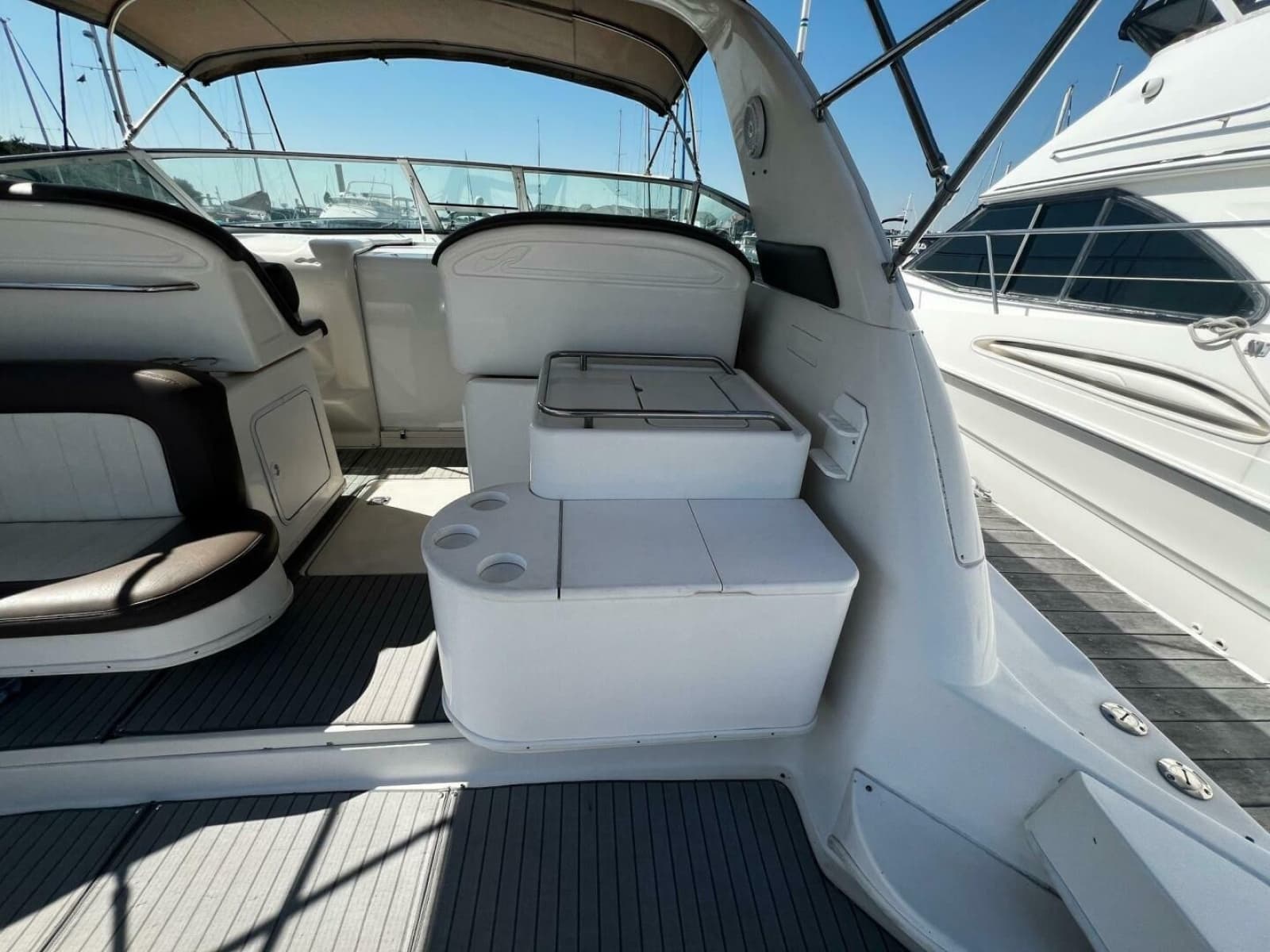 1997 Sea Ray 330 Express