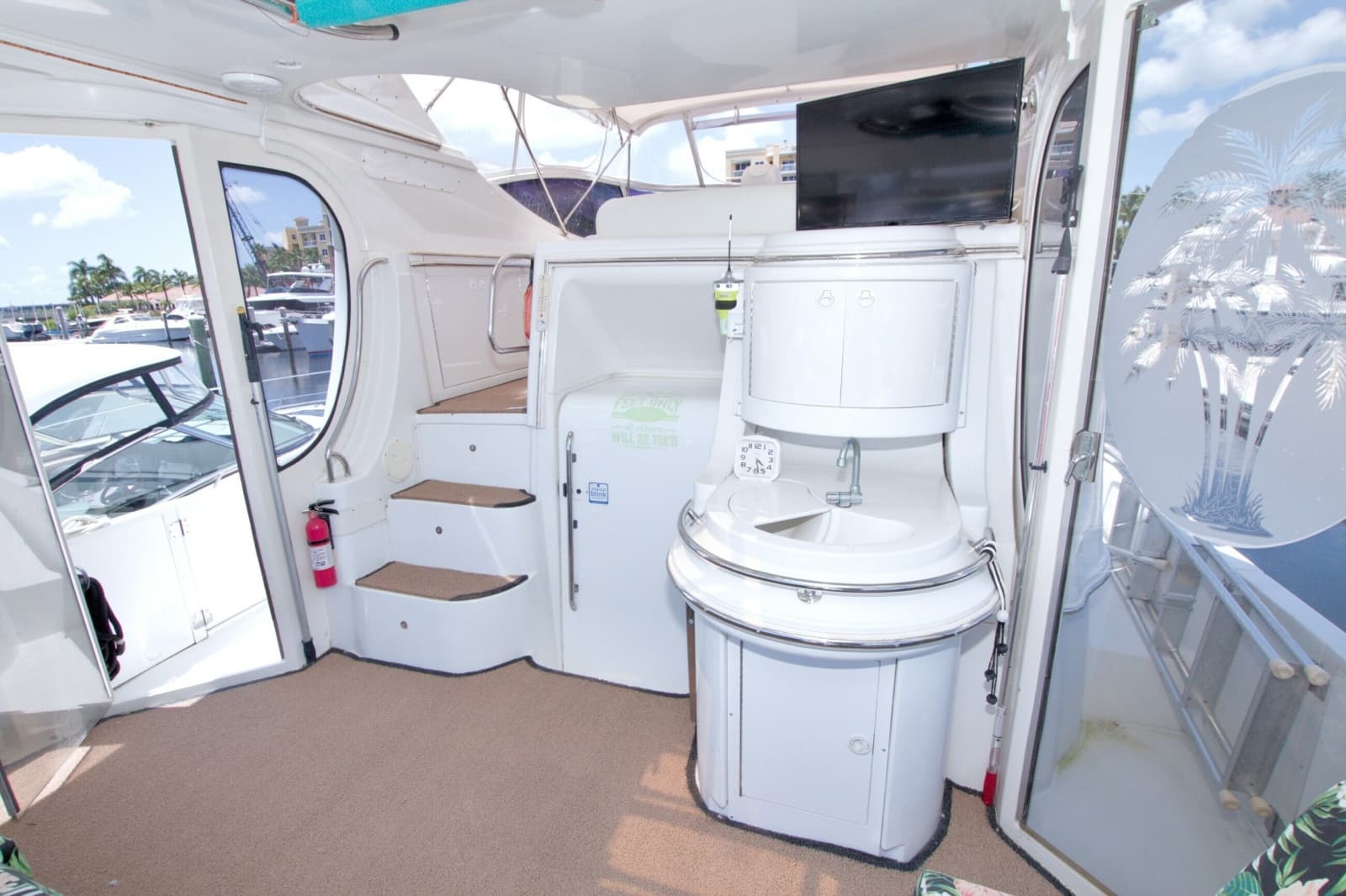 2001 Carver 466 Motor Yacht