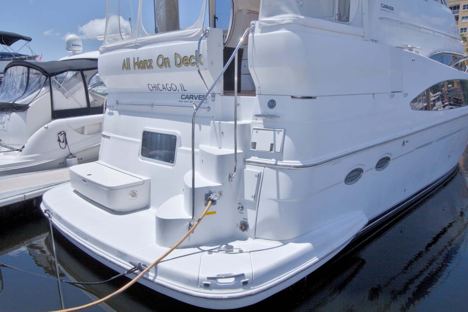 2001 Carver 466 Motor Yacht