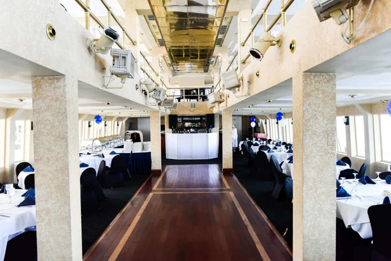 1979 Blount Marine 130 Dinner Cruise