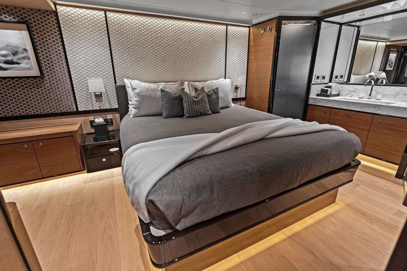 2023 Absolute Navetta 75