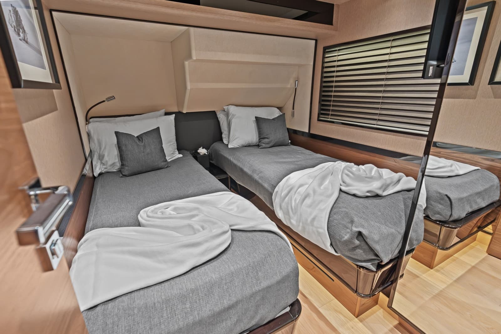 2023 Absolute Navetta 75