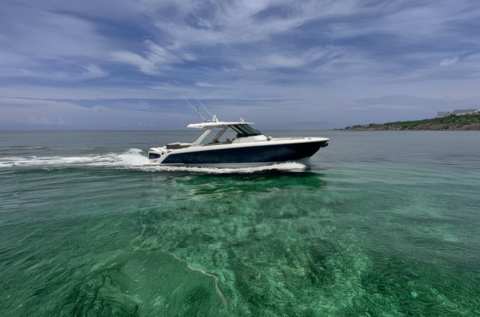 2019 Tiara Yachts 38 LS