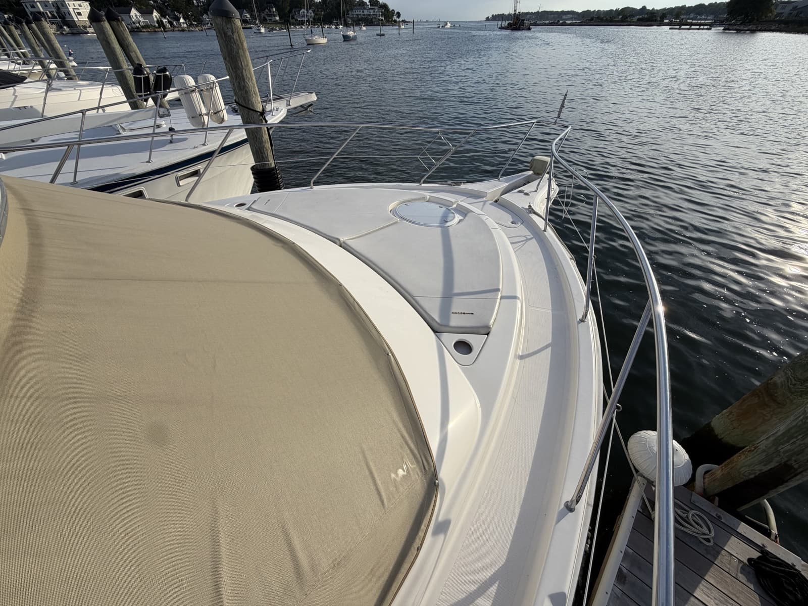 2002 Silverton 43 Motor Yacht