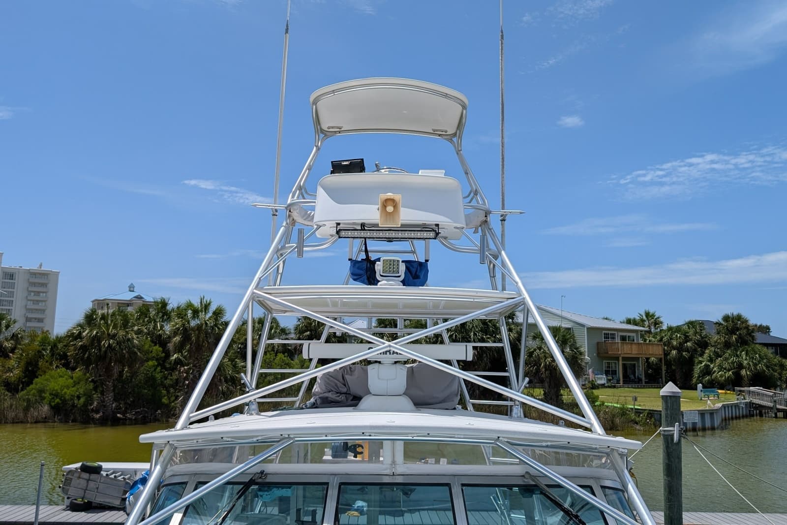 2005 Rampage 38 Express