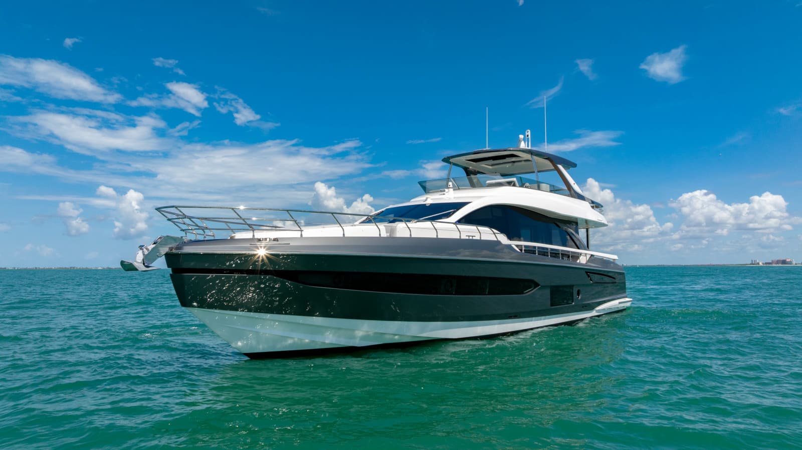 2025 Azimut FLY 78