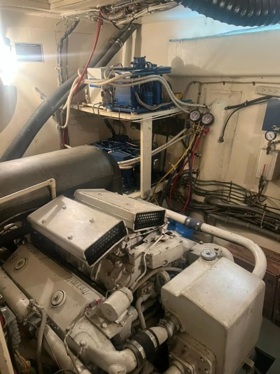 1972 Hatteras 58 Yacht Fish