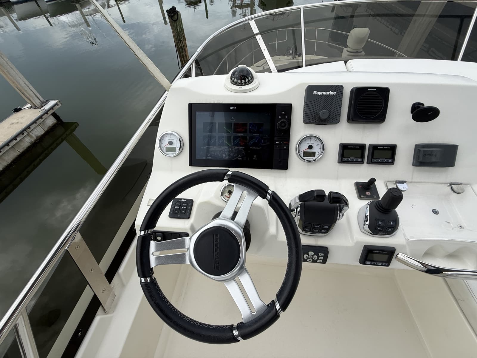 2018 Prestige 460