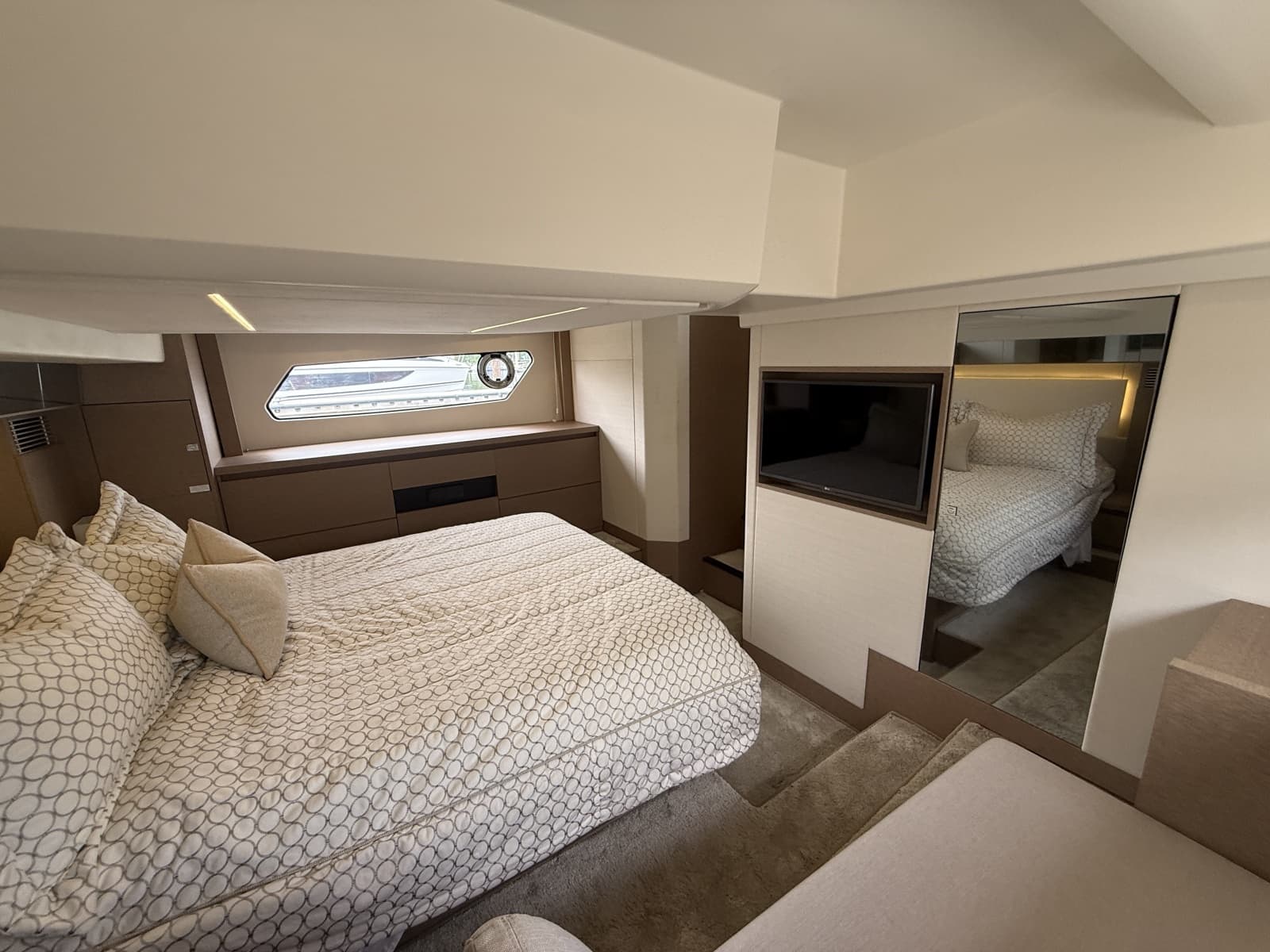 2018 Prestige 460