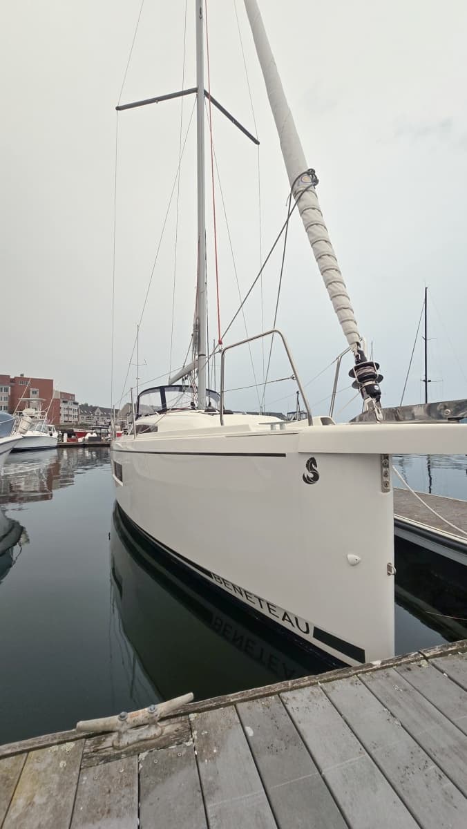 2023 Beneteau Oceanis 30.1
