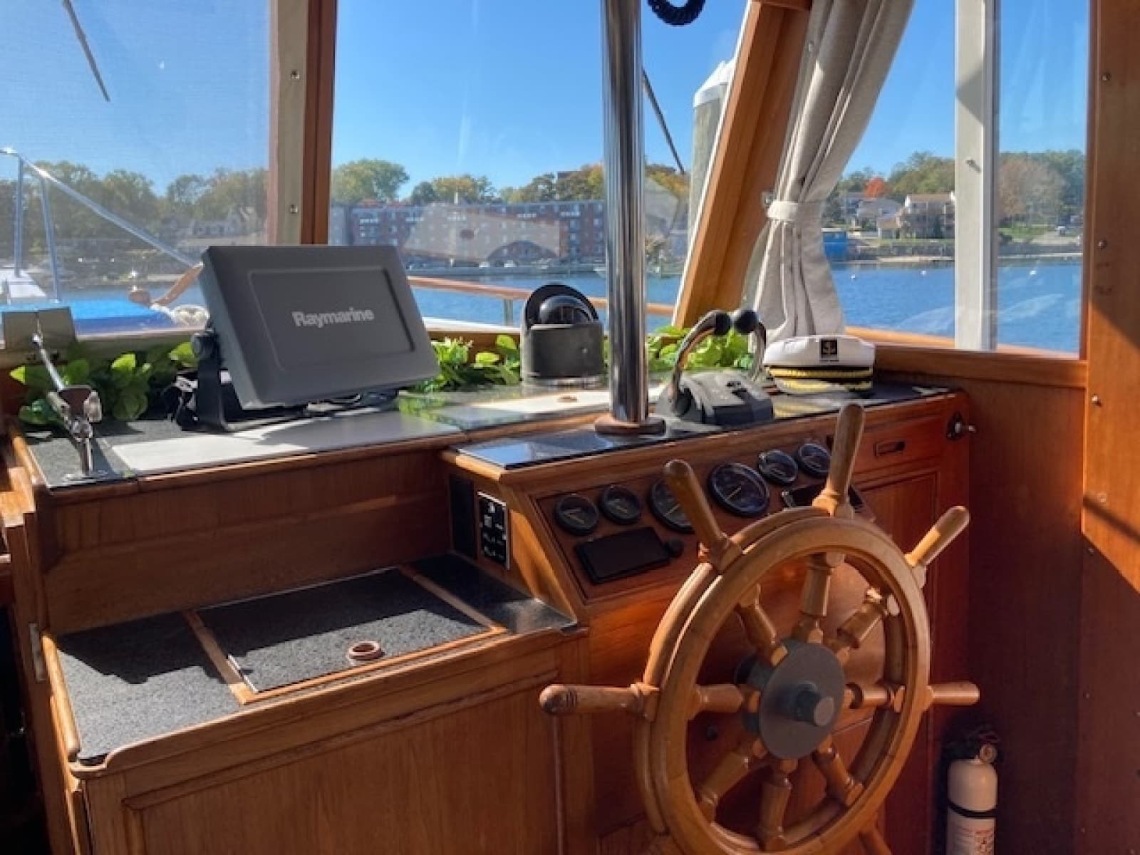 1983 Grand Banks Classic