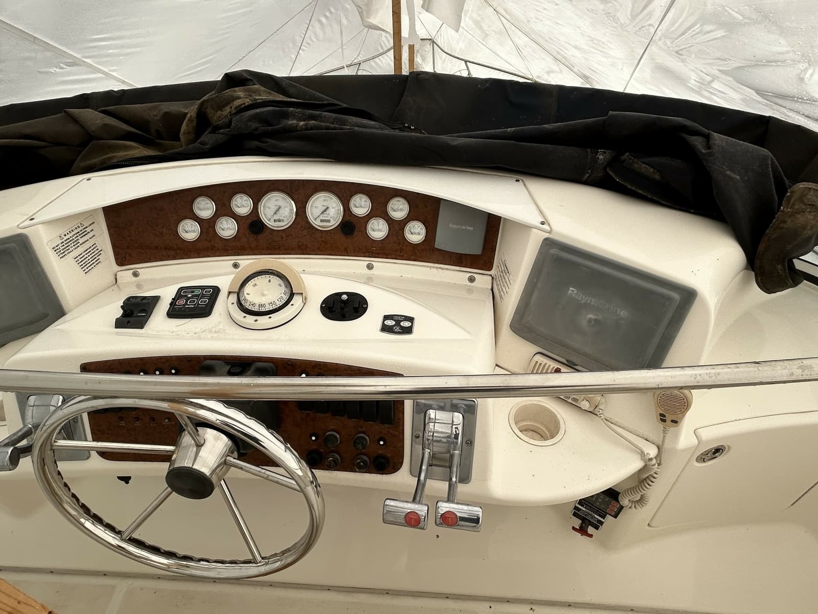 2005 Silverton 39MY