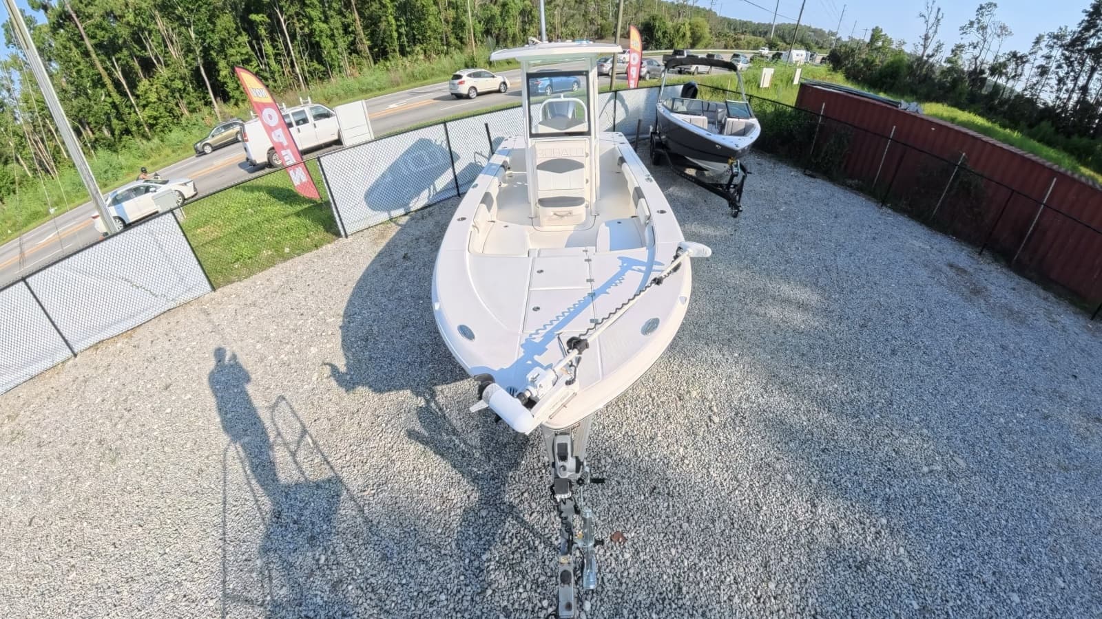2021 Robalo 246 Cayman
