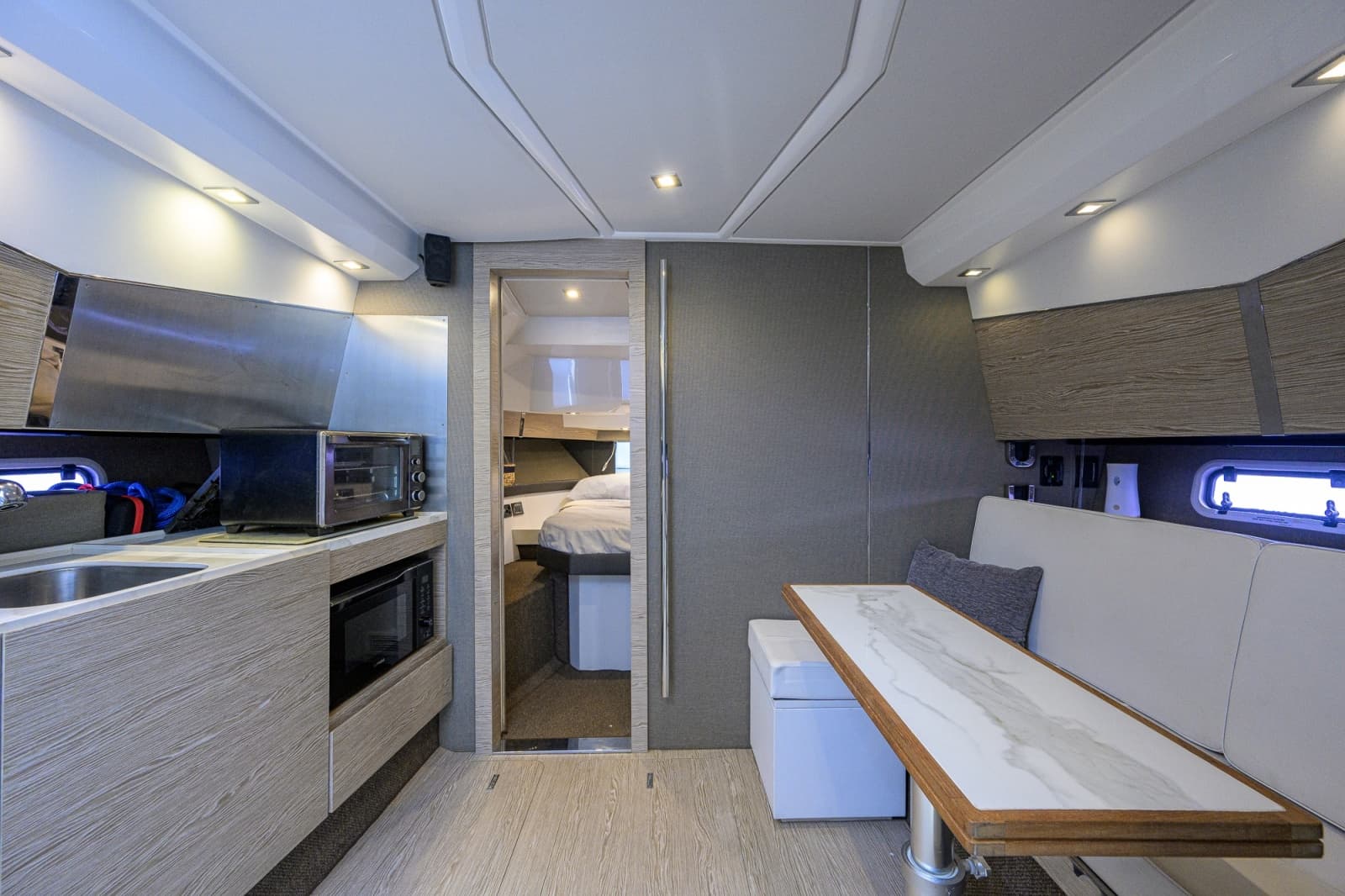 2019 Azimut Verve 40