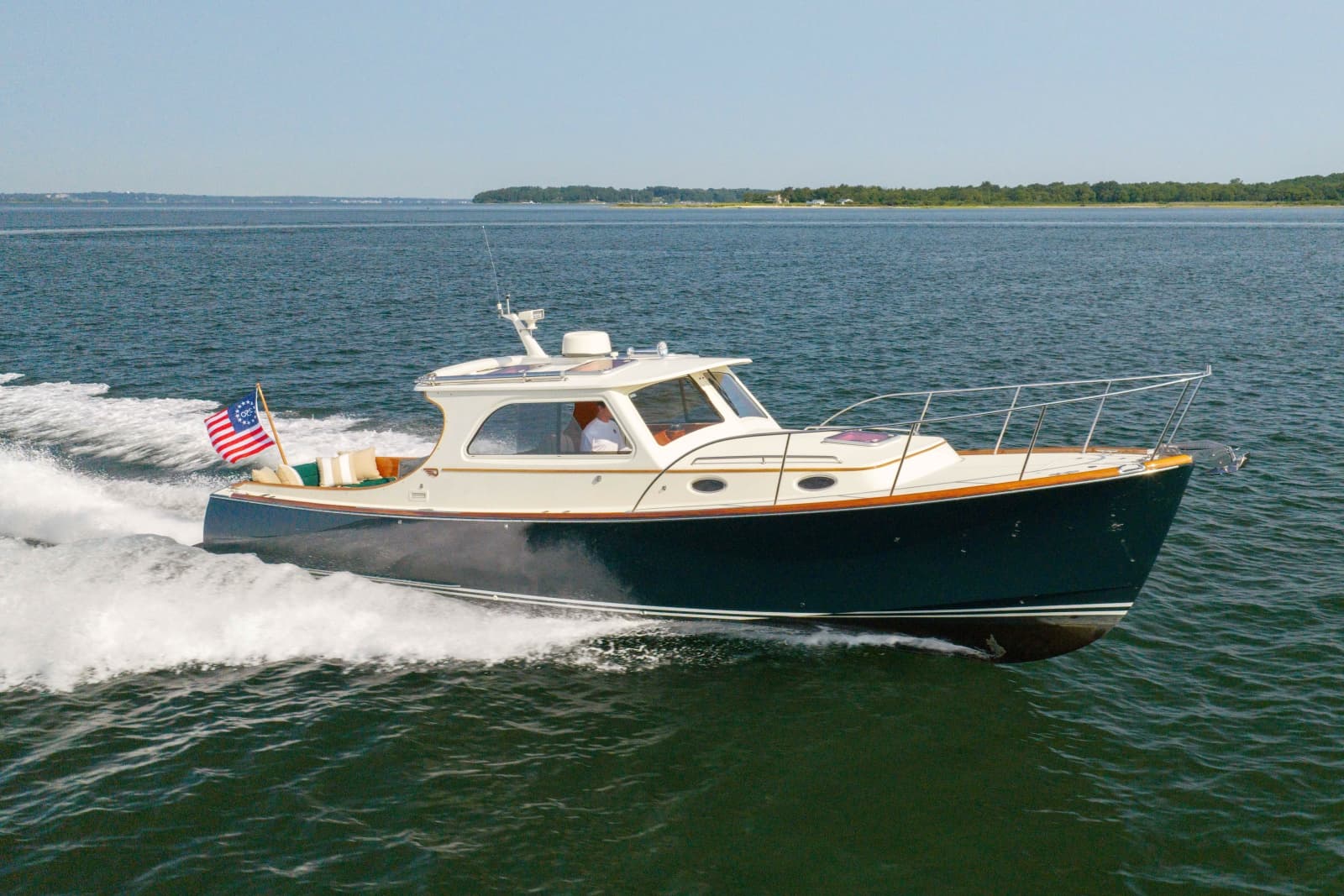 2007 Hinckley 36 EP