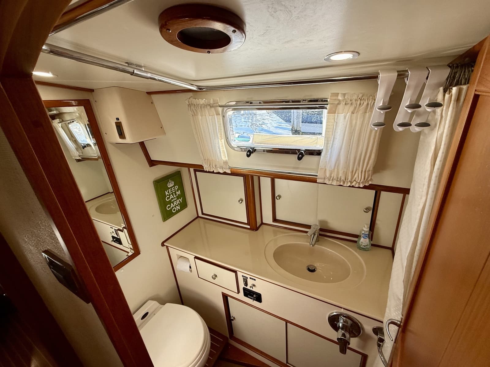 2003 Grand Banks 49 Eastbay HX