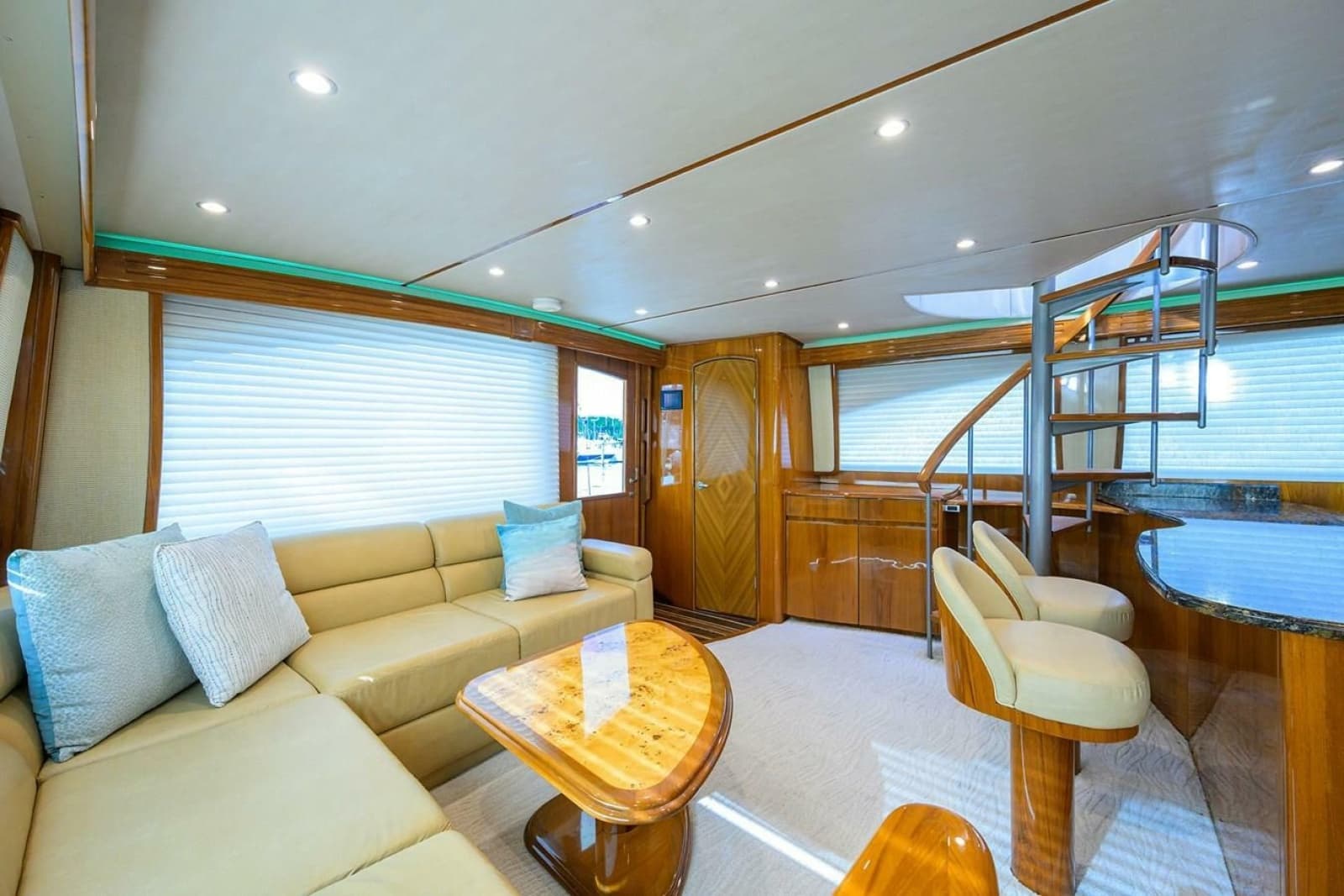 2013 Viking Enclosed Bridge SF 2013