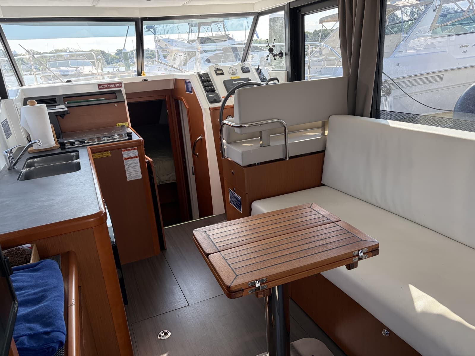 2017 Beneteau SWIFT TRAWLER 30
