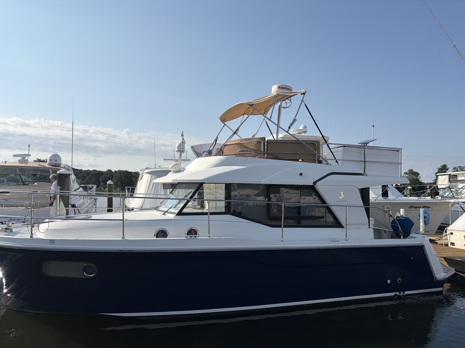 2017 Beneteau SWIFT TRAWLER 30