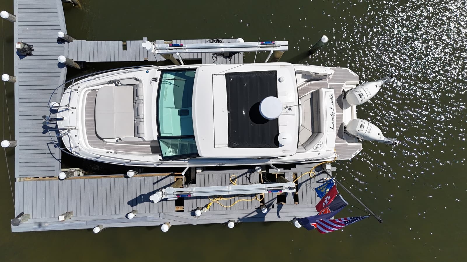 2023 Sea Ray 320 Sundancer