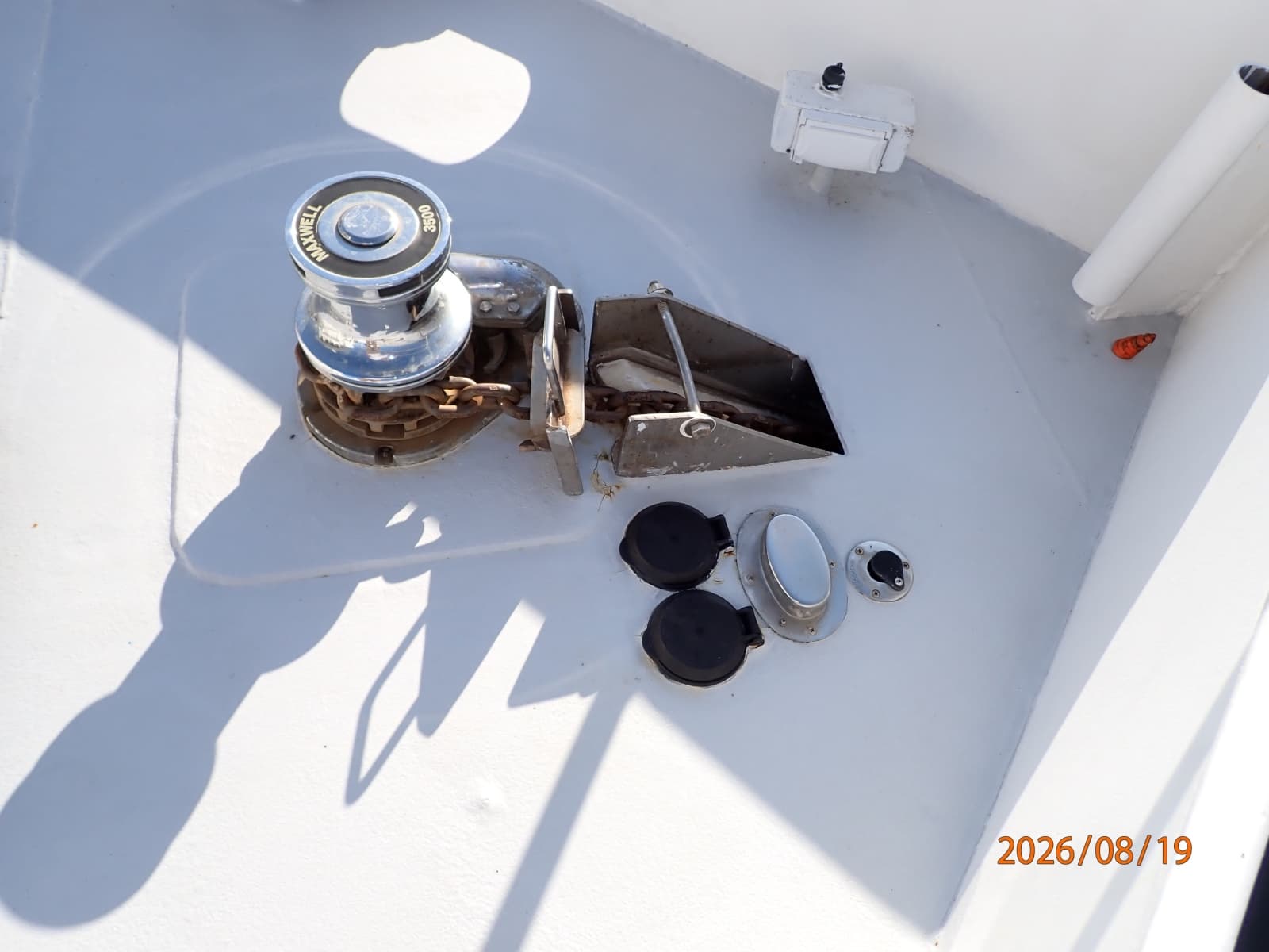Steel Magnolia anchor windlass2