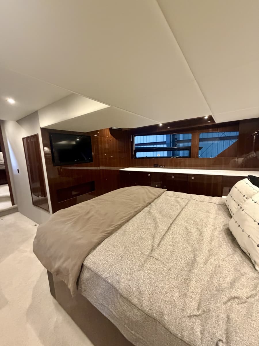 2022 Cruisers 50 Cantius