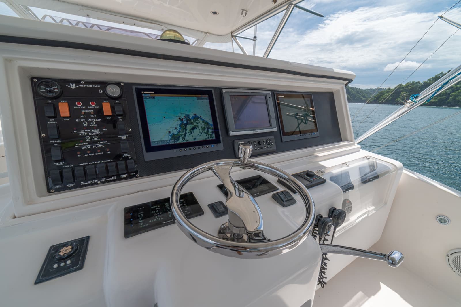 2004 Bertram 570 Convertible