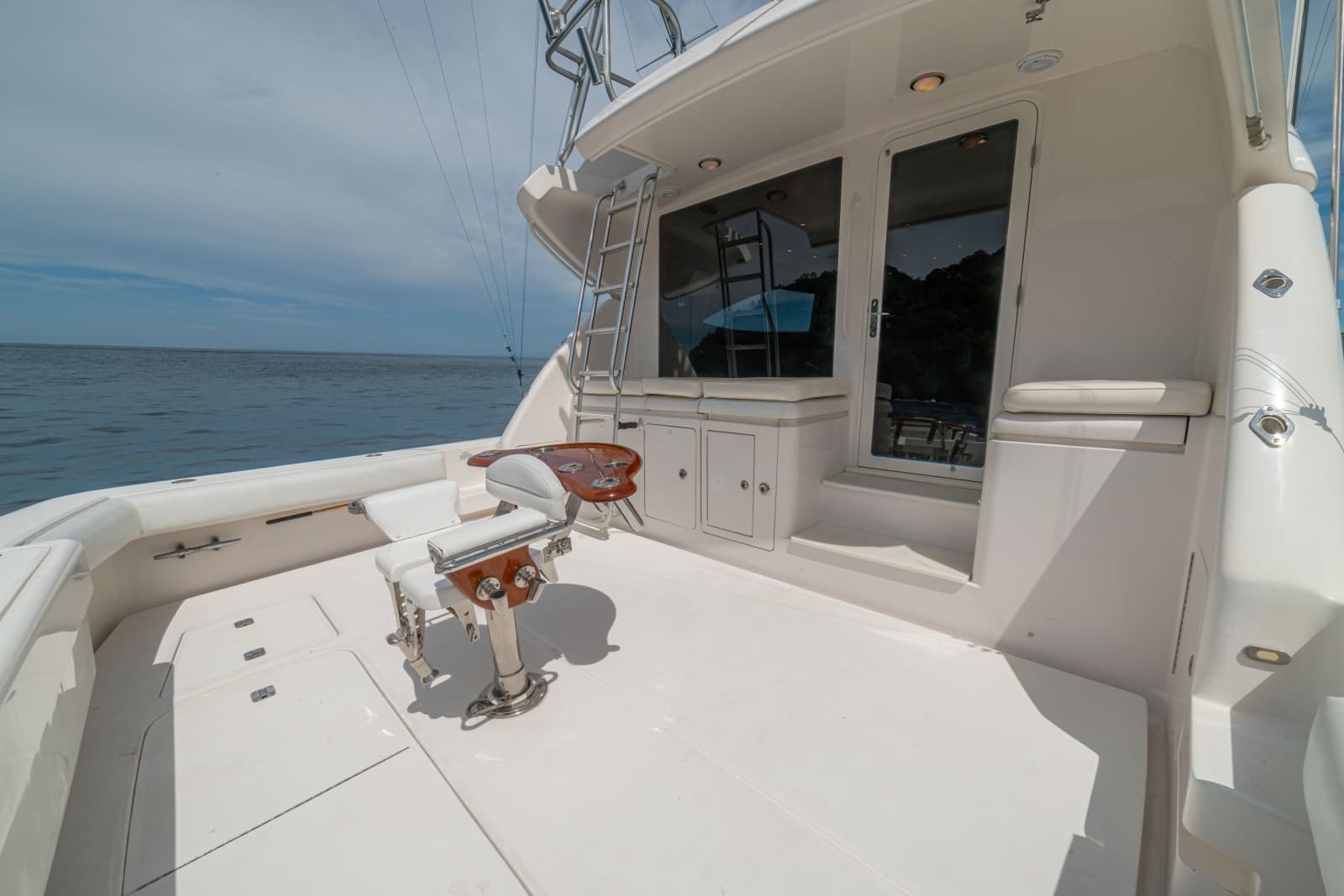 2004 Bertram 570 Convertible