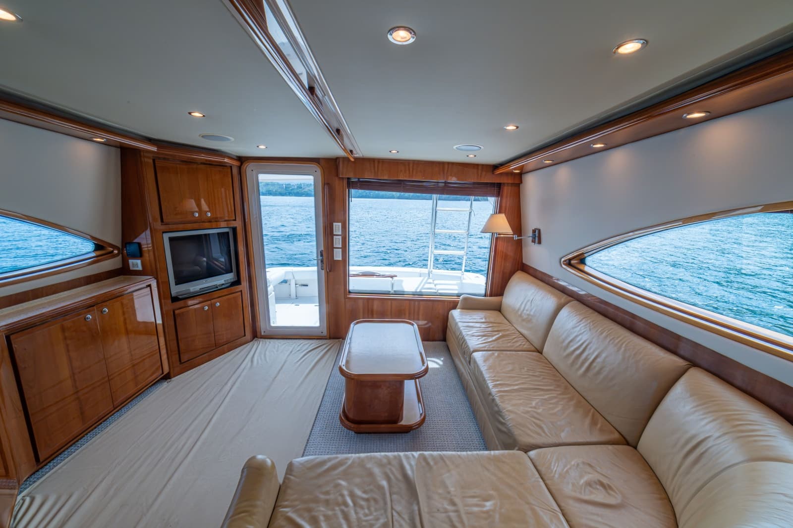 2004 Bertram 570 Convertible