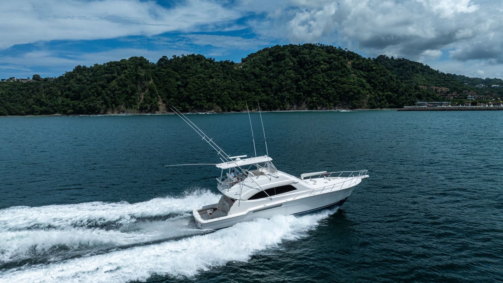 2004 Bertram 570 Convertible