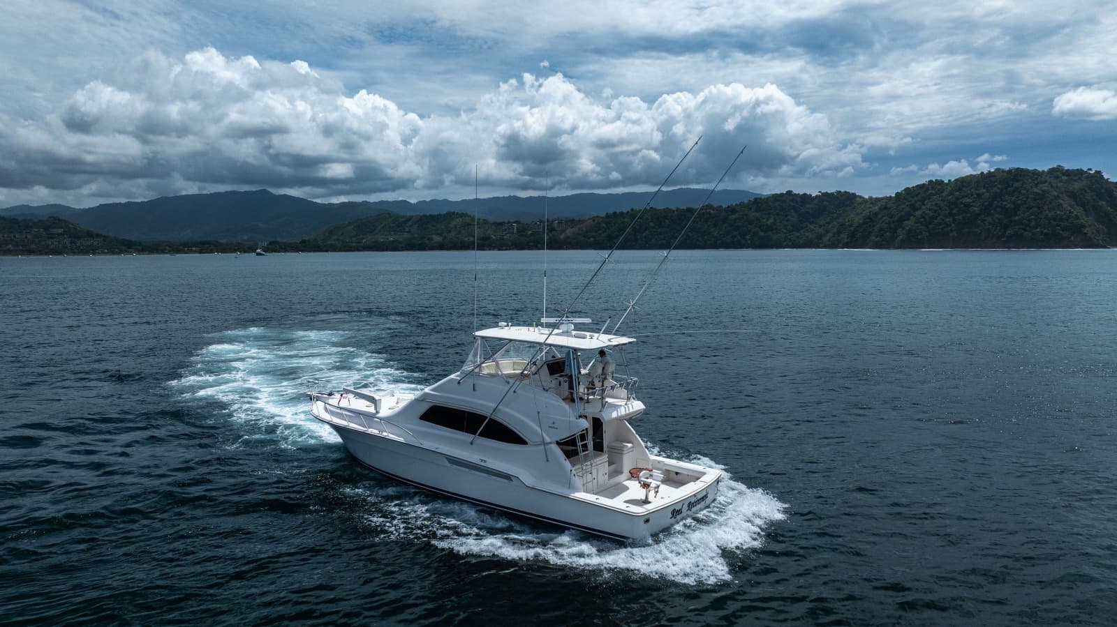 2004 Bertram 570 Convertible