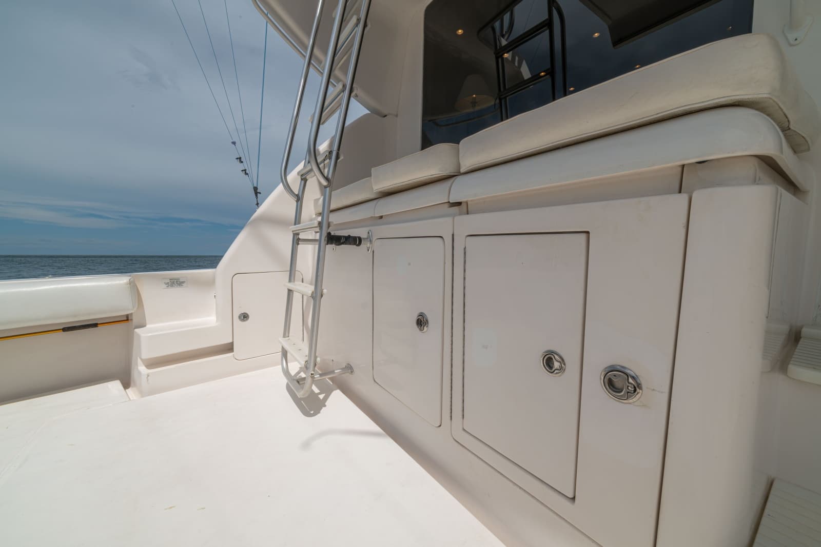 2004 Bertram 570 Convertible