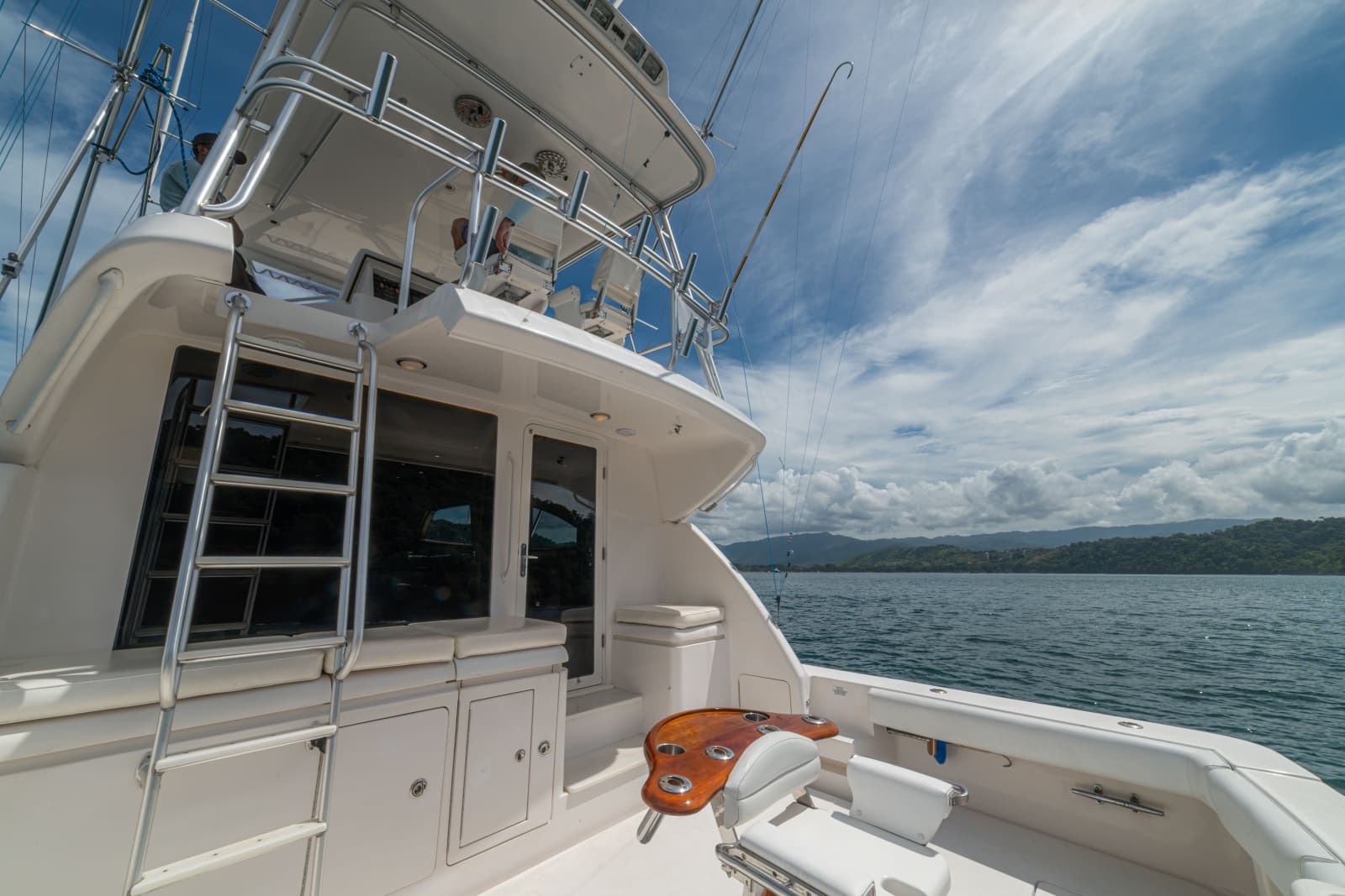 2004 Bertram 570 Convertible
