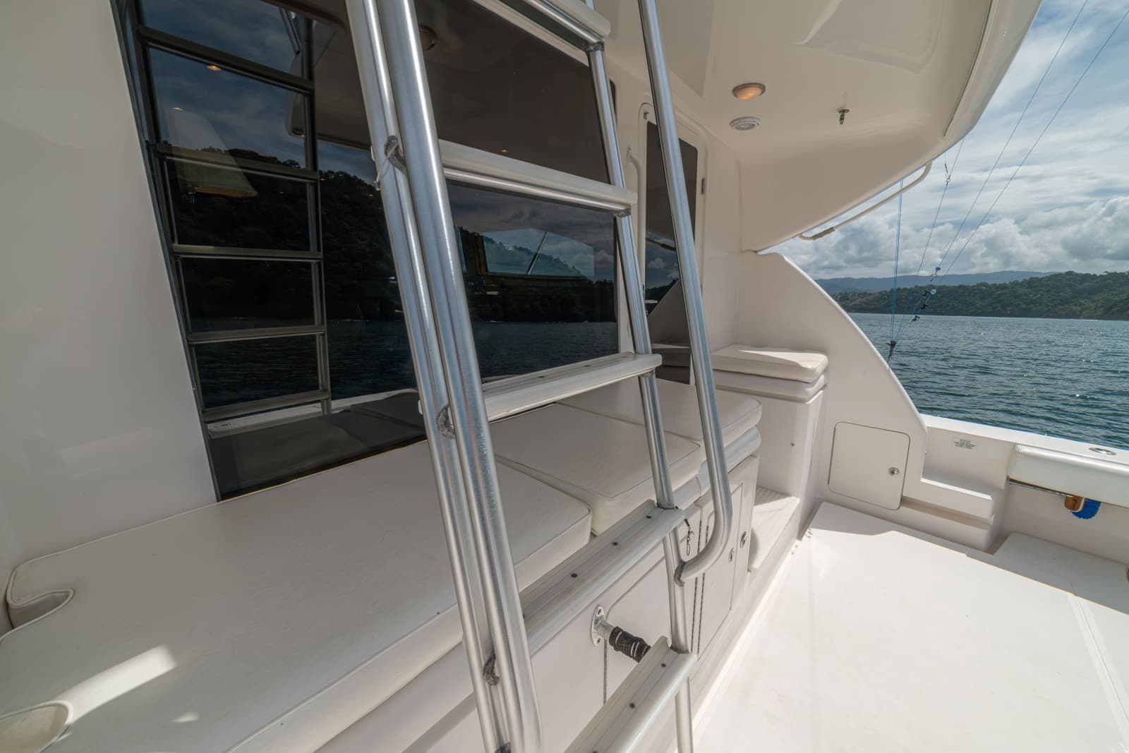2004 Bertram 570 Convertible