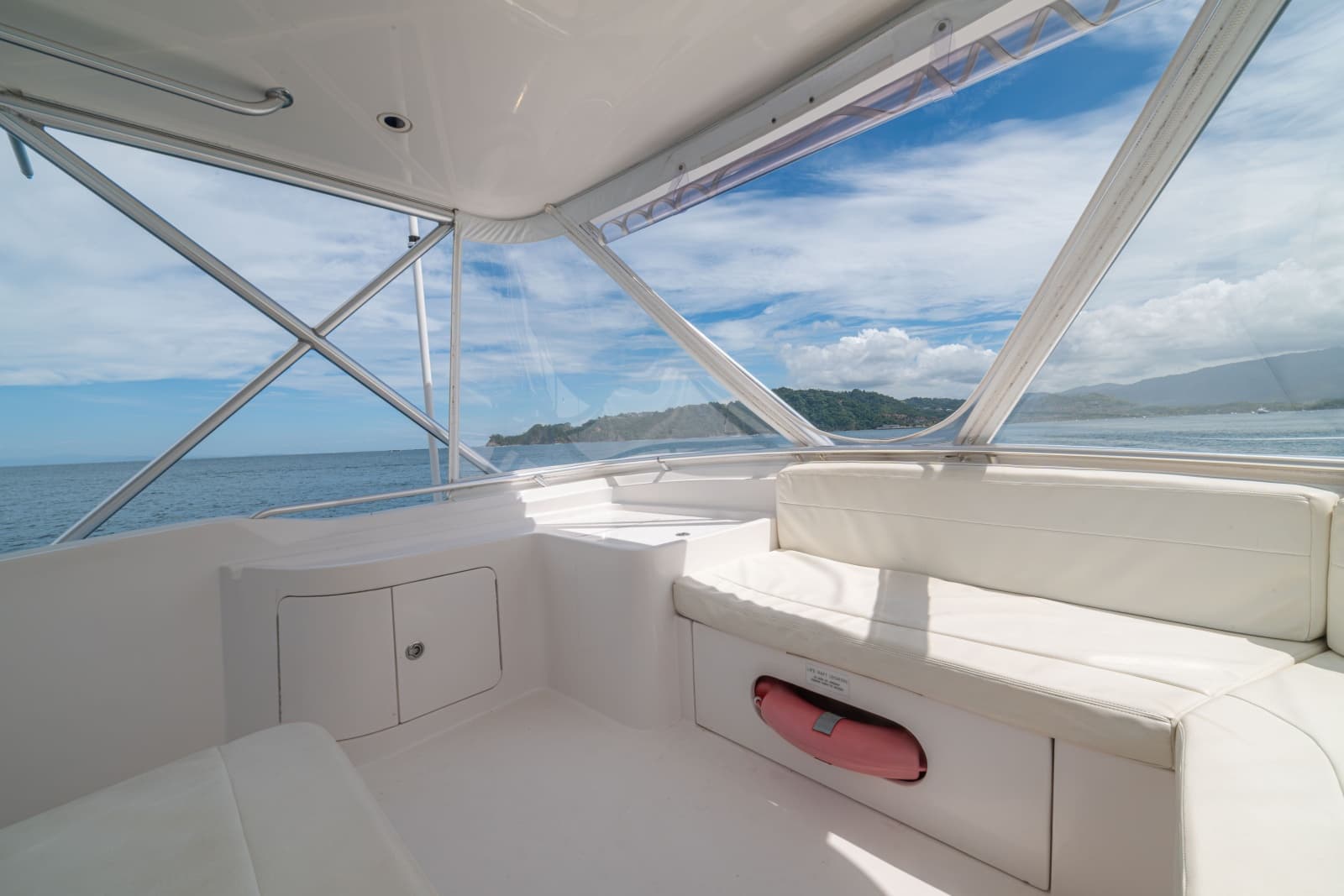 2004 Bertram 570 Convertible