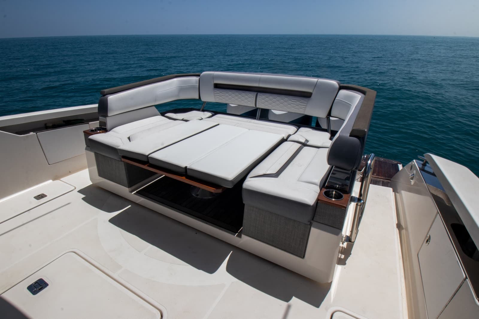 2018 Tiara Sport 