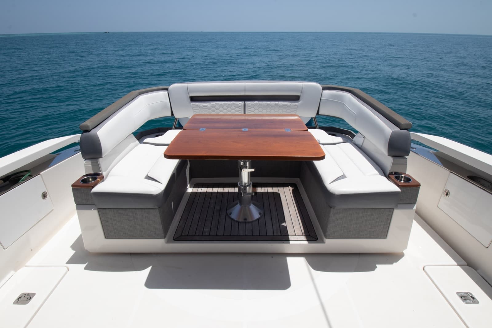 2018 Tiara Sport 