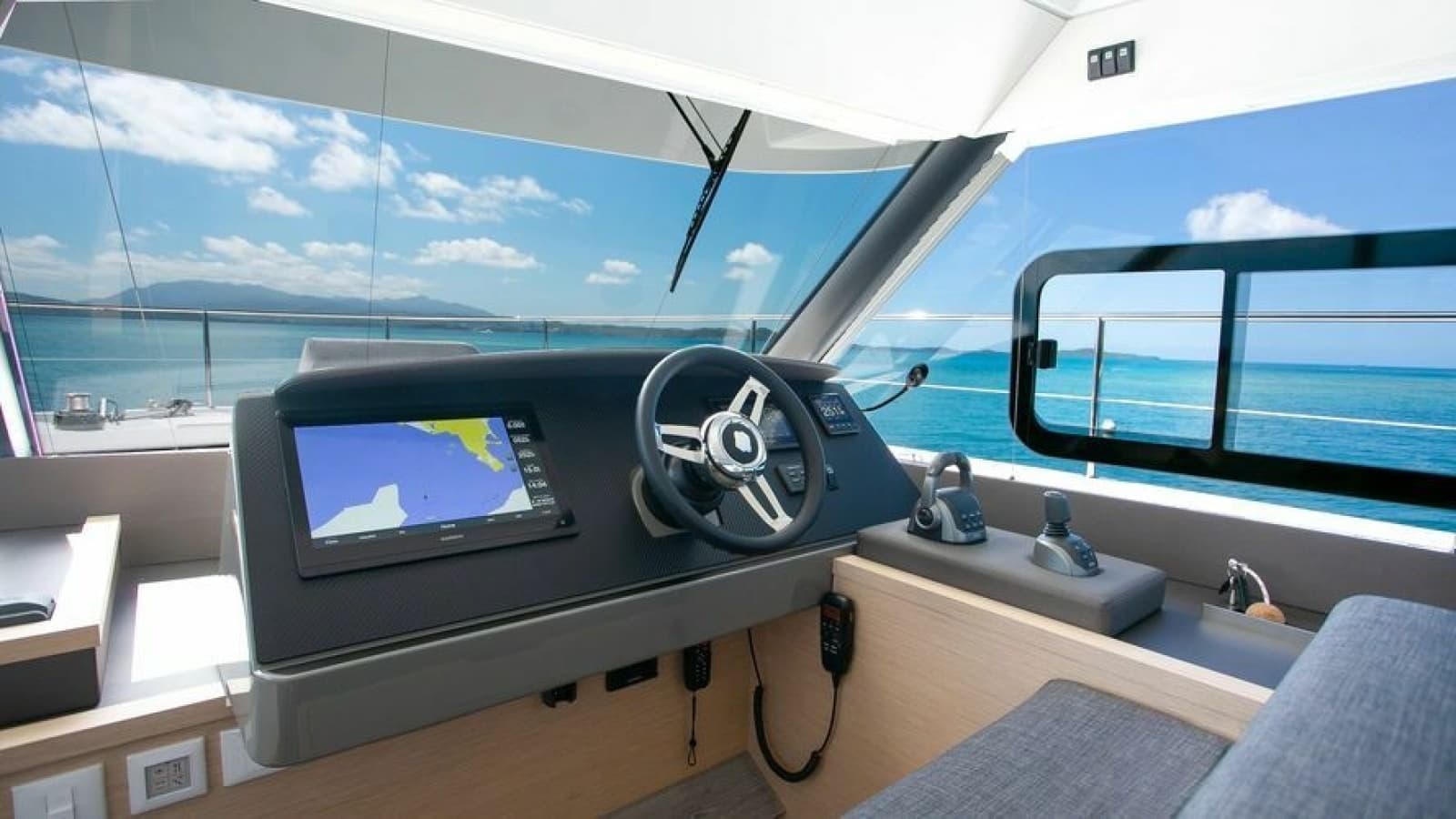 2020 Fountaine Pajot 