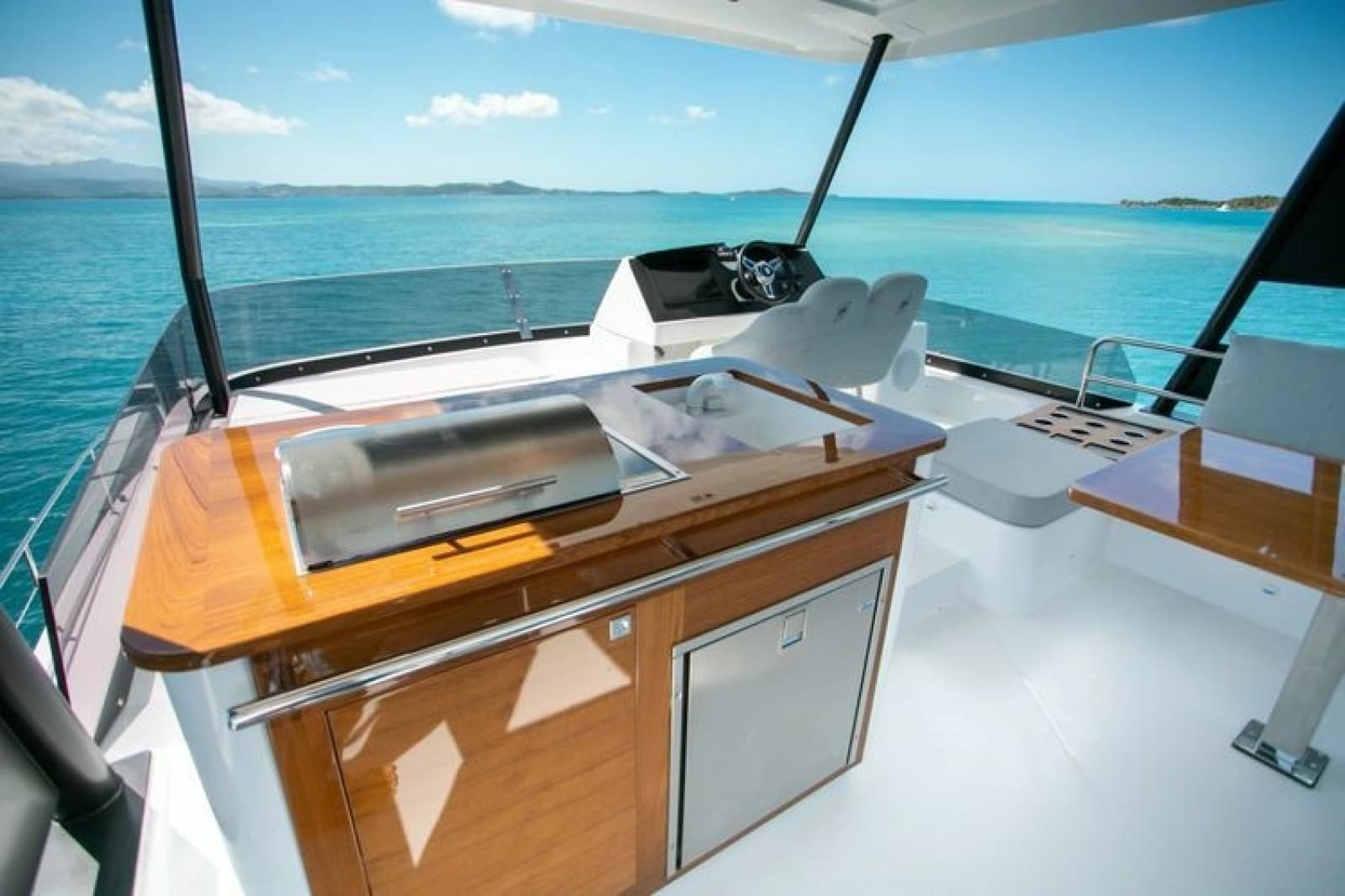 2020 Fountaine Pajot 