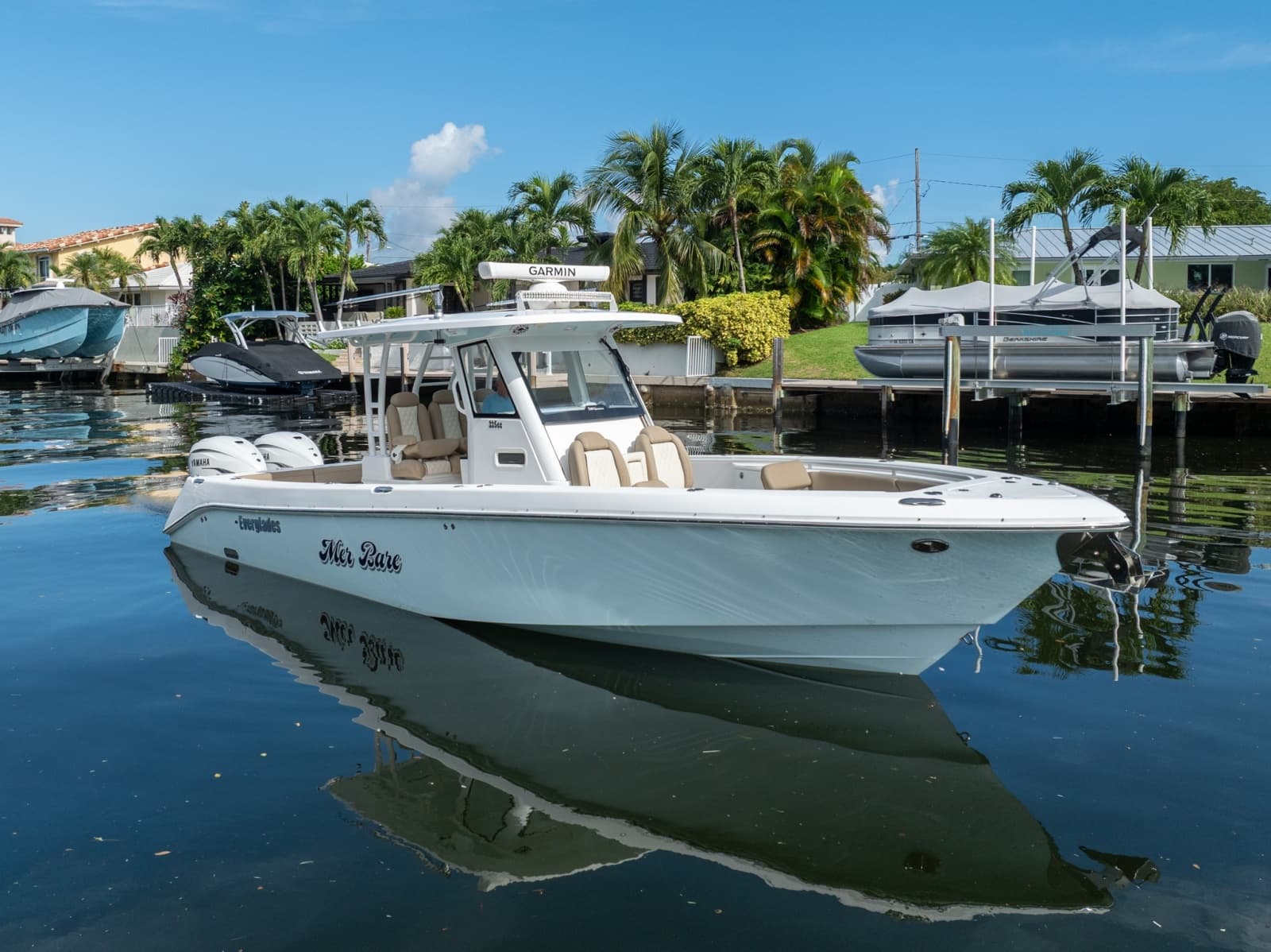 2020 Everglades 335 CC