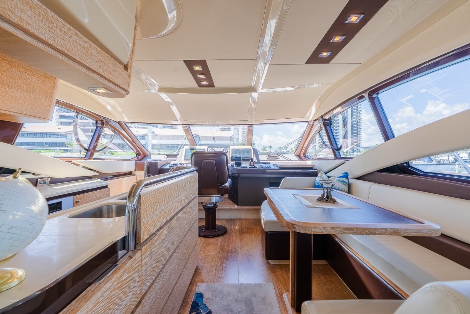 2014 Azimut 60 Fly
