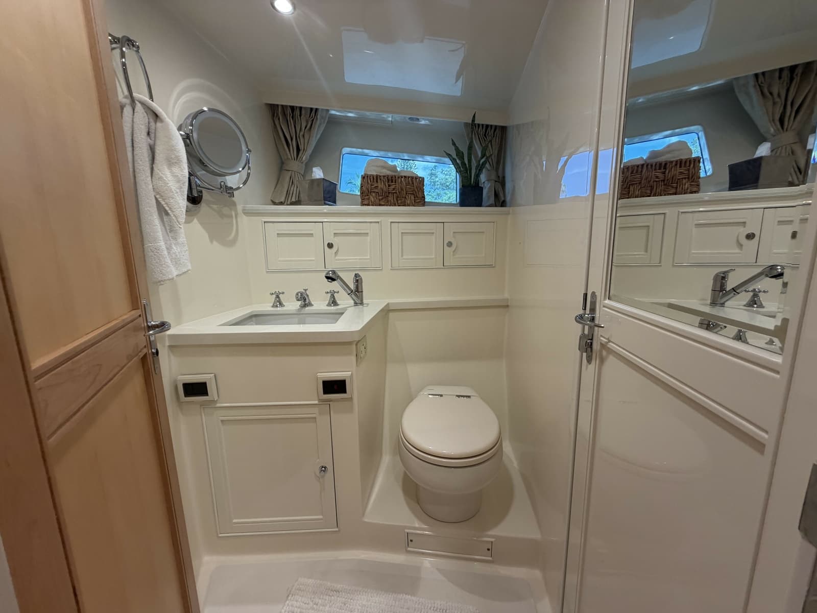 2021 Marlow Explorer 62E